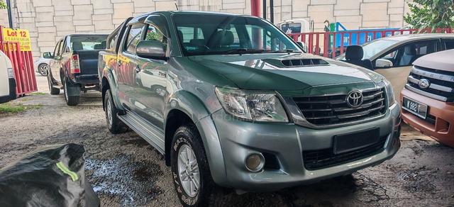 2013 Toyota HILUX 2.5 (A)G VNT Acc Free One Owner - 3