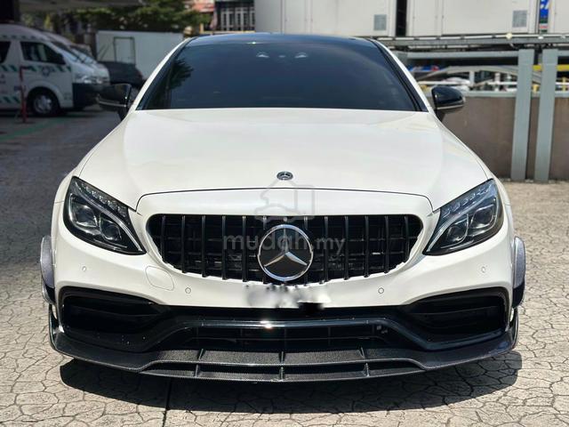 Mercedes Benz C43 3.0 AMG Coupe - 1