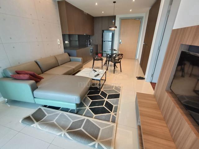 Grand Medini 1