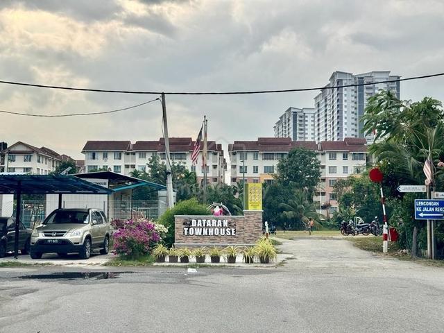 Townhouse Kajang Utama Corner Unit 1