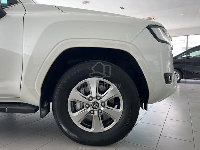 SALE UNREG 2024 Toyota LANDCRUISER 3.5 VX 7 SEATER - 5
