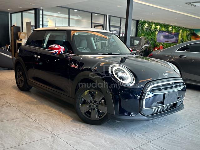 UNREG 2022 Mini COOPER 1.5 FACELIFT 3 Doors - 1
