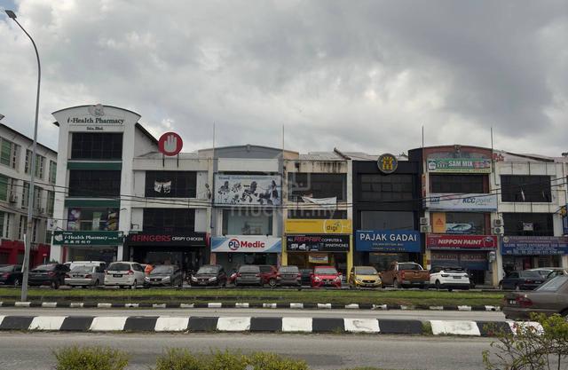 ROI 5.2%, Facing Main Road Shop, Station 18 Jln Pasir Puteh, Aeon S18 1