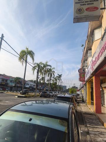 kamunting shop lot 1st floor for rent. 1