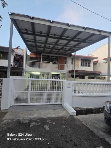 Fully furnished 4 bedrooms n 5 bathrooms house for sale near Hospital 1