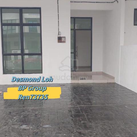 Lunas Lacasa 2 Storey Terrace House 1