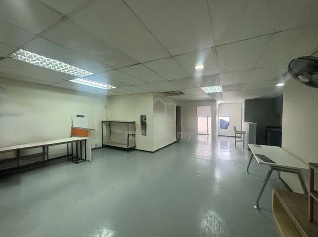 1.5 Sty Factory Kip 4 @ Kepong Partial Furnish FOR RENT 1
