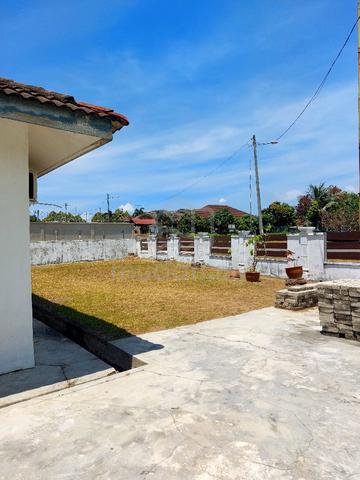 Jual Rumah Semi D Corner Lot Taman Rakyat 1