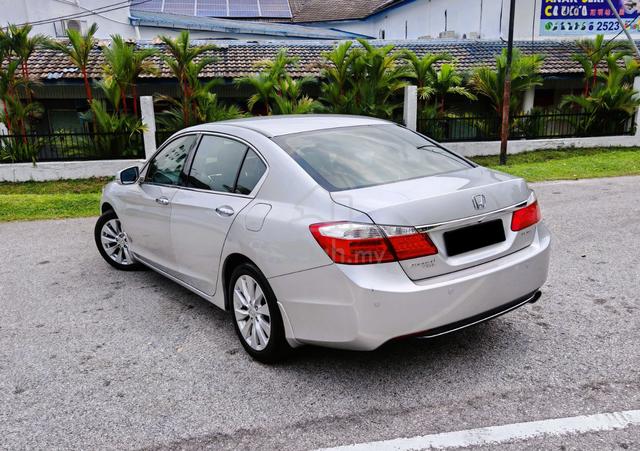 2015 Honda ACCORD 2.0 VTi-L (A) F.S.R Luxury Model - 2