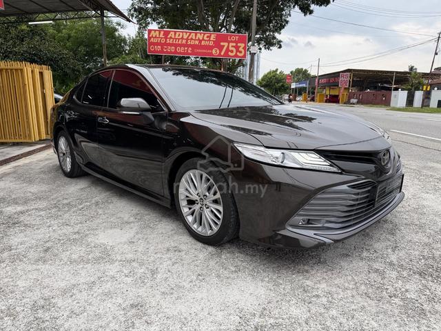 2021 Toyota CAMRY V 2.5L FsR LikENeW TipTop ConD - 4