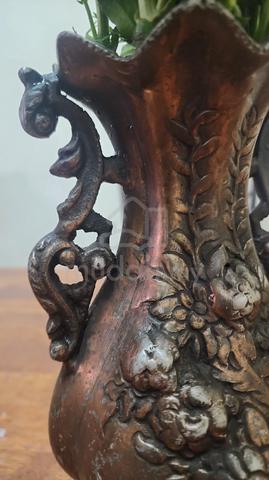 Carousel Image