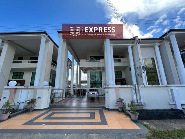 2.5 Storey Semi Detached House at Taman Bayshore, Miri 1