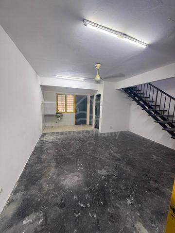 Double Storey Taman Matang Jaya Sungai Buloh 1