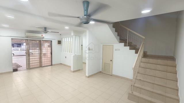 2-Storey @ Bandar Parklands Klang - Kitchen Cabinet , 4 unit aircond. 1