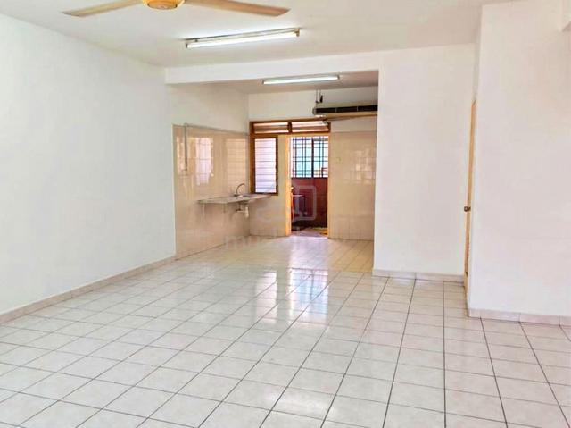 for rent bandar botanic klang  cassia double storey partial furnished 1