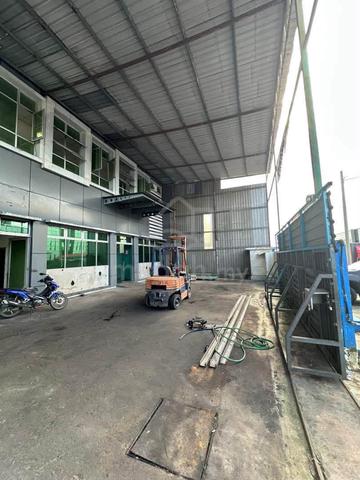 Senai Idaman @ Innoparc 1.5sty cluster factory with awning cover 1