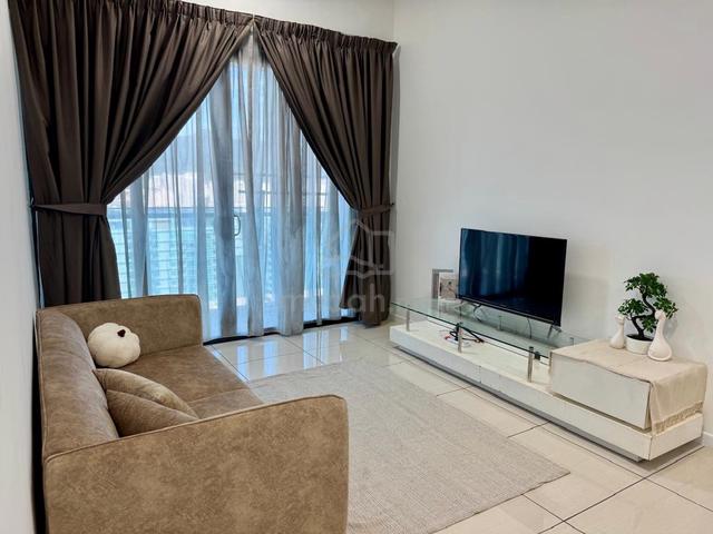 Queens Residences Q1 @ Queens Waterfront 1