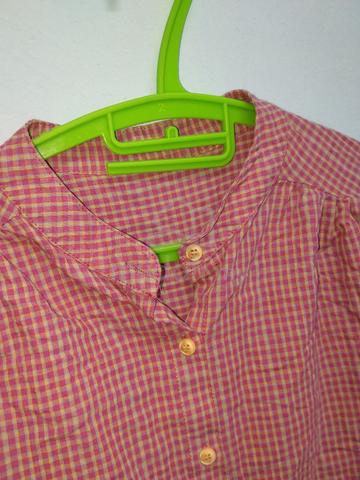 blouse  - photo 2 of 3