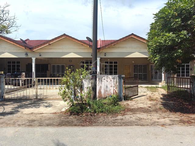 Rumah TERES SETINGKAT CANTIK 4BILIK TIDUR BLKG SK KG BANGGOL KATONG 1