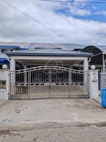 Minor Renovation And Comfort Big Size Double Storey House For Sale 1