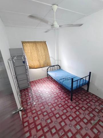 Mawar Kajang Bangi Seksyen 7 Putra Kajang 1