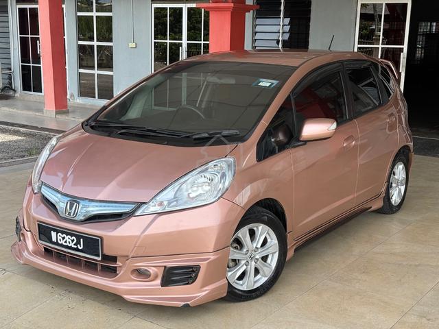 2013 Honda JAZZ 1.3 (HYBRID) FACELIFT (A) - 5