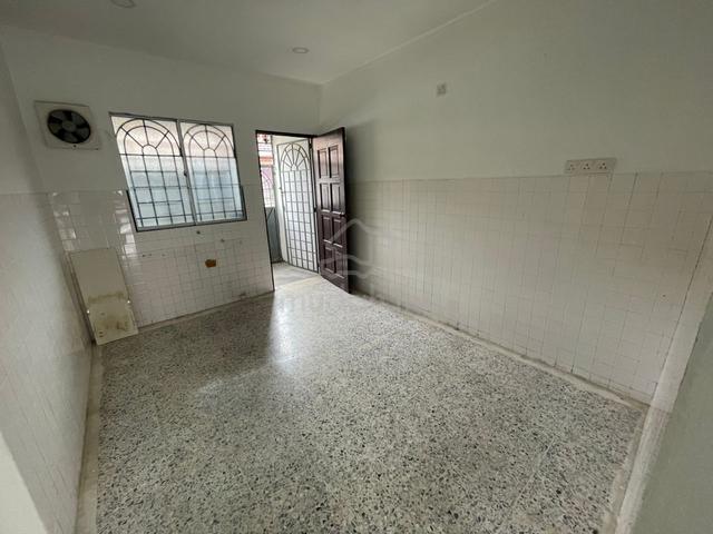 Rent 20x60 Taman Sentosa 1storey Newly Refurbished Chinese Area 2