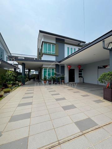 Muara Tabuan Renovated Semi Detached House 1