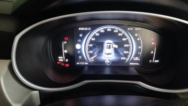 Proton X70 1.8 PREMIUM 2WD (A) - 4