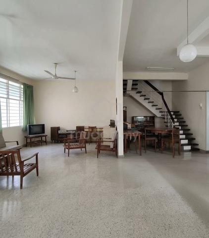 2-Storey Semi-D  @ Greenlane BESI off jalan masjid negeri L/A:3300sqff 1