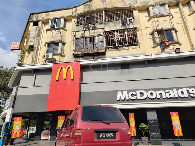 Ground floor shop near by Hong Leong Bank Seri Andalas Klang 1