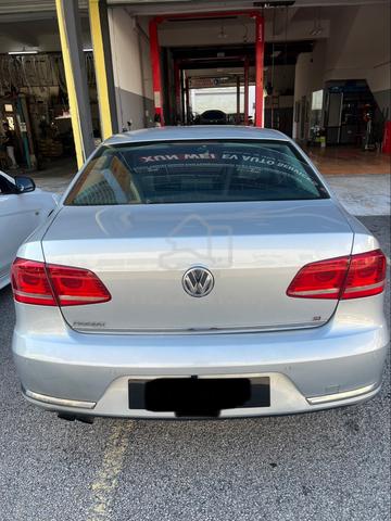 2011 Volkswagen PASSAT 1.8 TSI (CBU) (A) - 2
