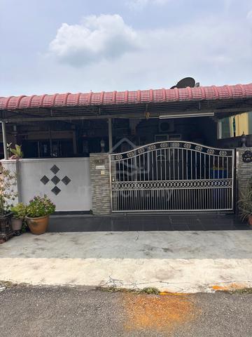Rumah Teres Di Banting (Renovated Unit) 1
