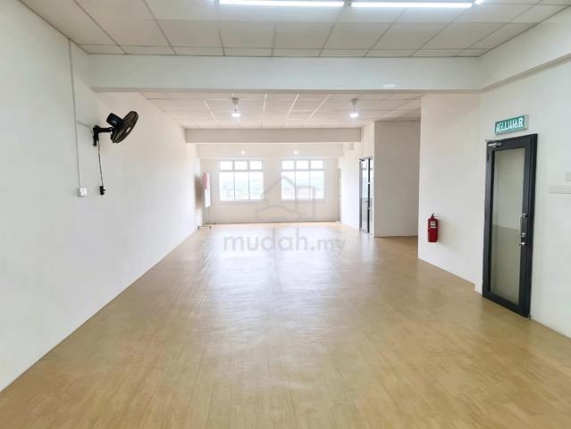 Austin V Square Shop For Sale 1