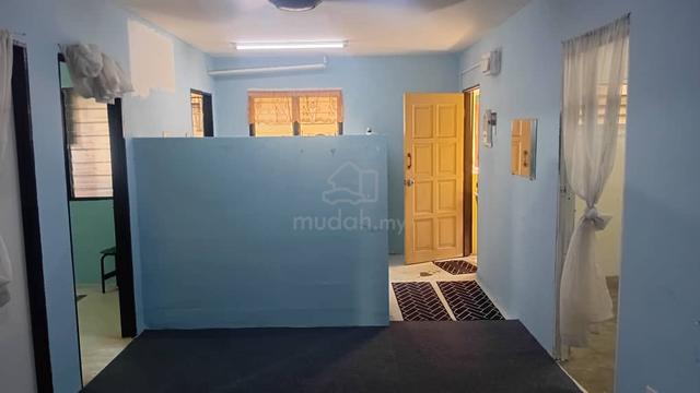 Seri Kemboja Apartment 1