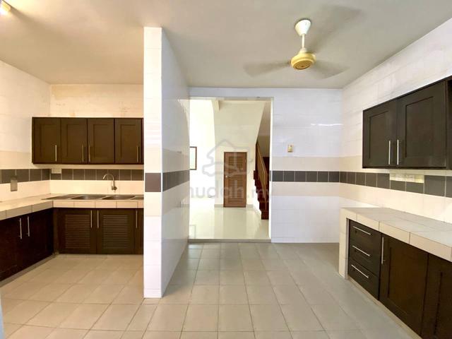 [FACING OPEN] Semi-D 2 Storey Presint 15, Putrajaya 5