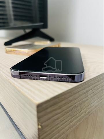 iphone 14 pro max (purple) - photo 2 of 5