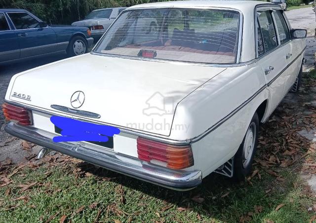 1974 Mercedes Benz W115 240D 3.0 (M) - 3