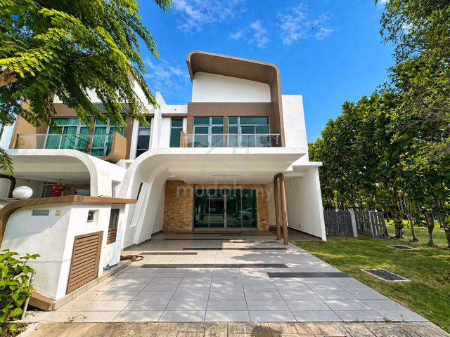 FREEHOLD End Lot Linked Villa @ Setia Eco Glades Cyberjaya | 5 Bedroom 1