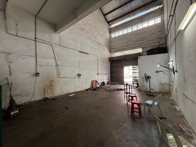 Kulai Saleng 1.5 Storey Terrace Factory for Rent 1