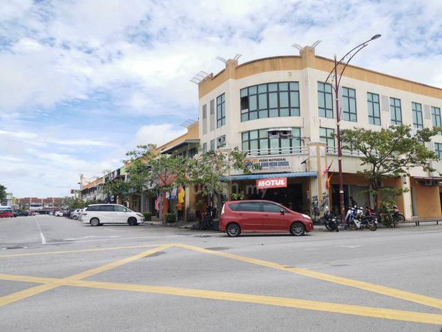 3 Adjoining Shop Facing Bus Station Bandar Malawati Kuala Selangor 1