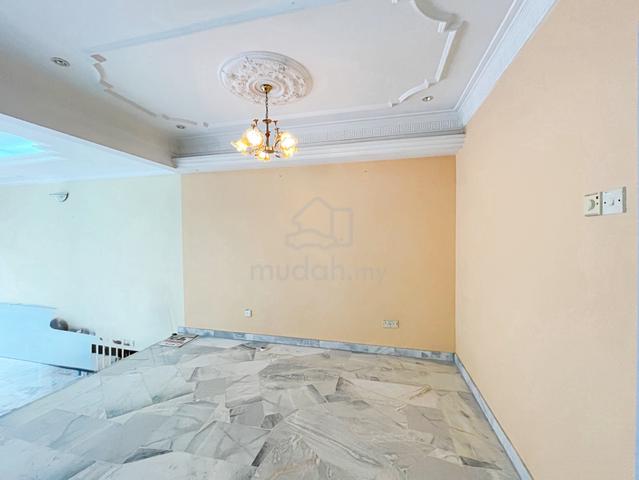 2 Storey Terrace House Freehold Taman Universiti Indah Seri Kembangan 1
