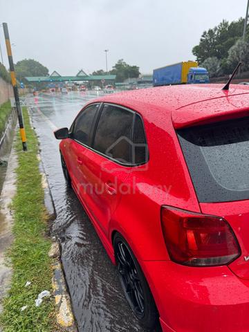 2015 Volkswagen POLO 1.6 (CKD) FACELIFT (A) - 4