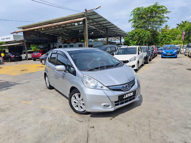 2013 Honda JAZZ 1.3 (AUTO) - 1
