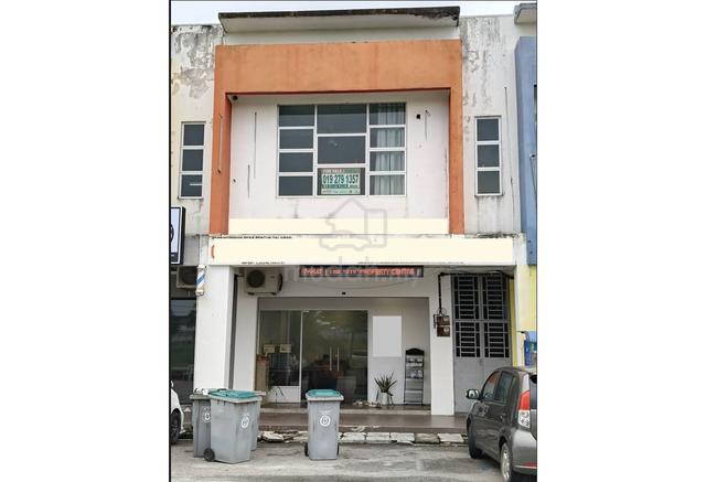 Taman Putera Indah,Tongkang Pechah, Batu Pahat: 2-storey Shop for Sale 1