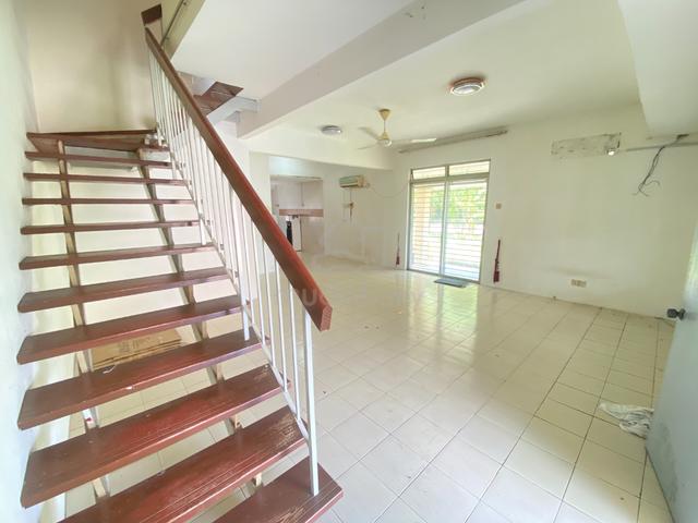 CORNER LOT Double storey Jalan TTP 8 Taman Tasik Puchong Prima Puchong 5