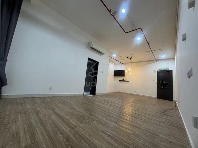 3 Towers Office Space / Studio Unit 1