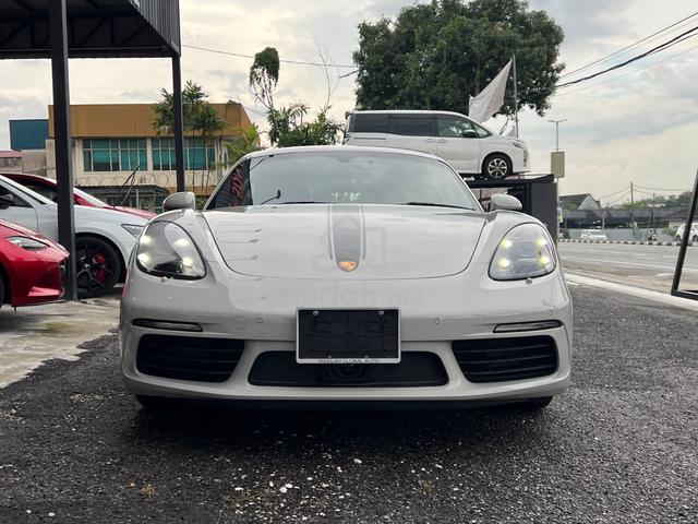 YR 2025 Porsche 718 2.0 CAYMAN SPORT CHRONO PDLS+ - 2