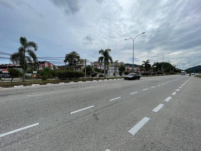 [Hot Area][For Sale] Manjung 9 Ekar Tanah Main Road Arah Manjung 4