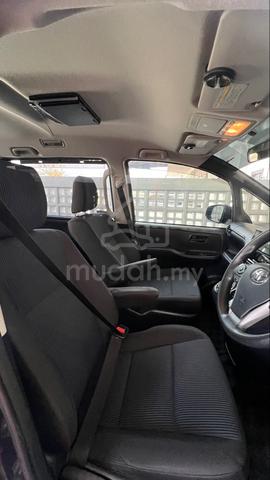 2015 Toyota VOXY 2.0 ZS GS DBA-ZRR80W (A) - 4